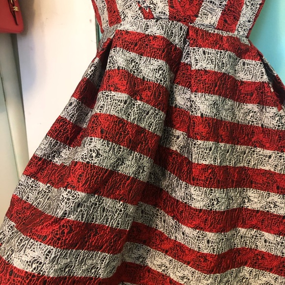 Party dress - Picture 7 of 10